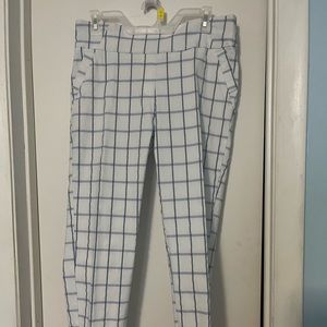 Soho Apparel Ltd, Size L White & Blue Plaid Skinny Pants